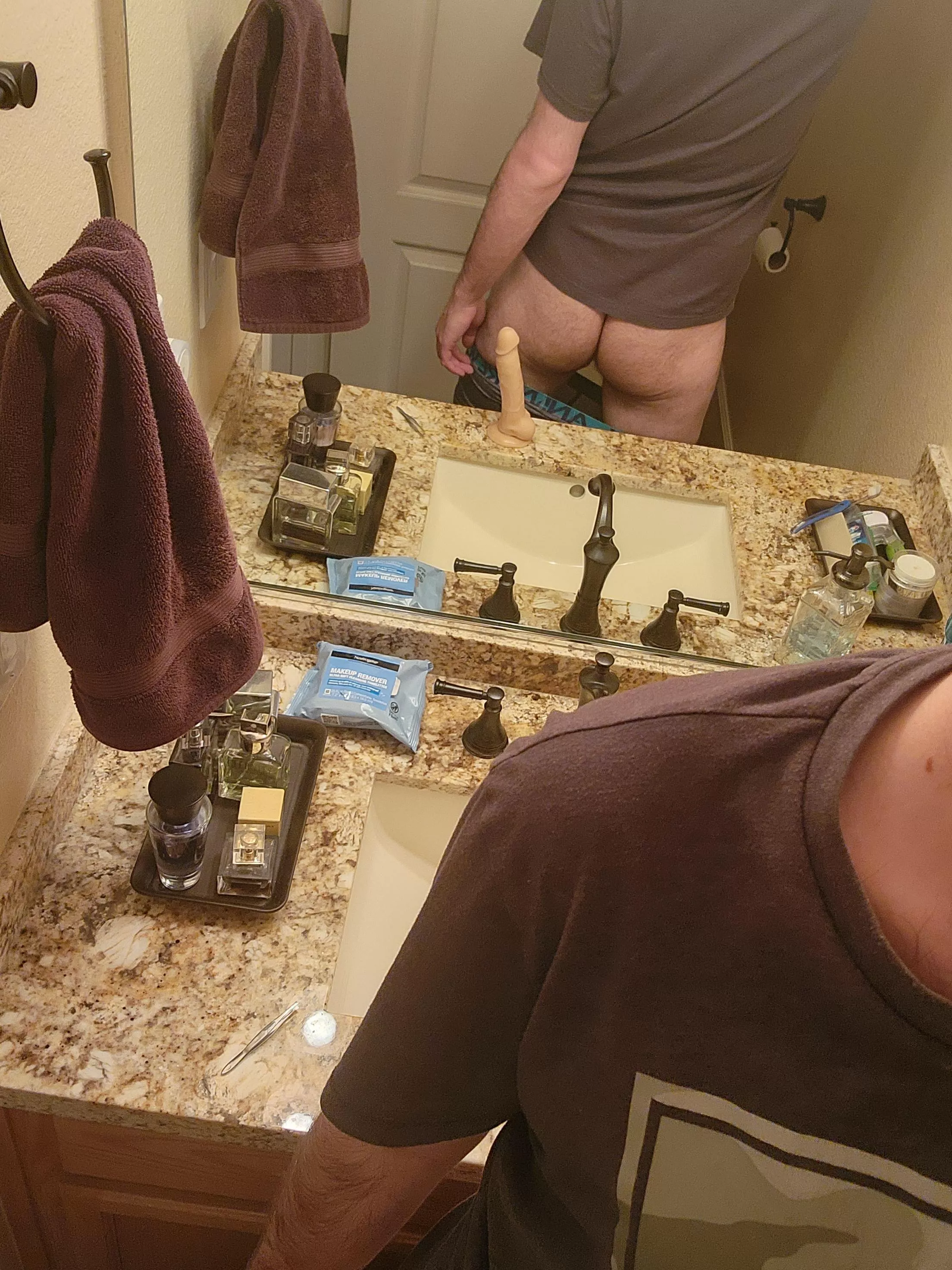 Hey. Looking for another bro. Hmu