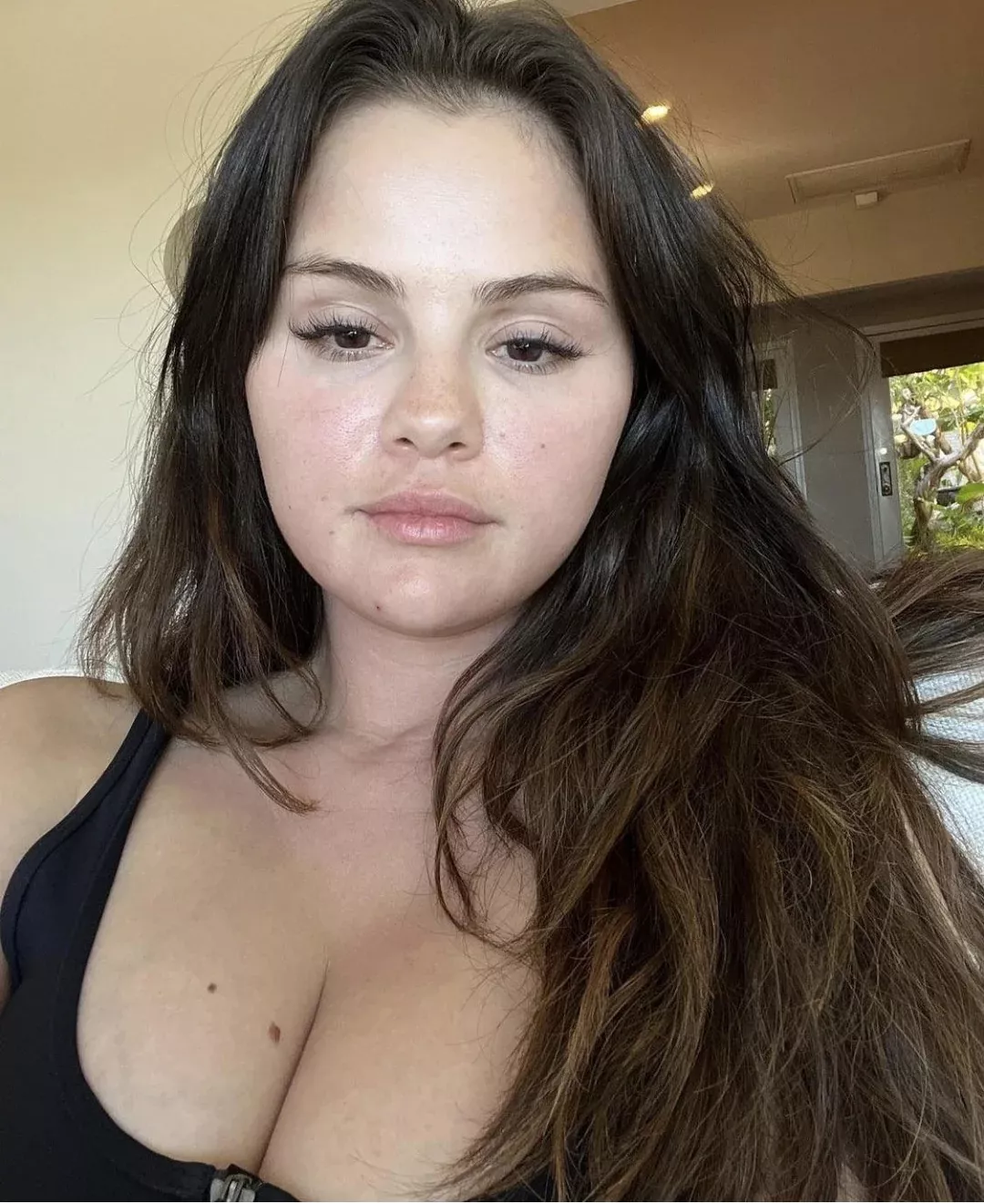 I always loved Selena Gomez’s boob mole.
