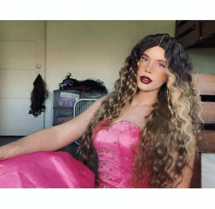 I decided to try a new look and I feel absolutely gorgeous 🥹