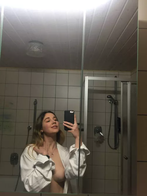 I have a big bathroom, let me show you