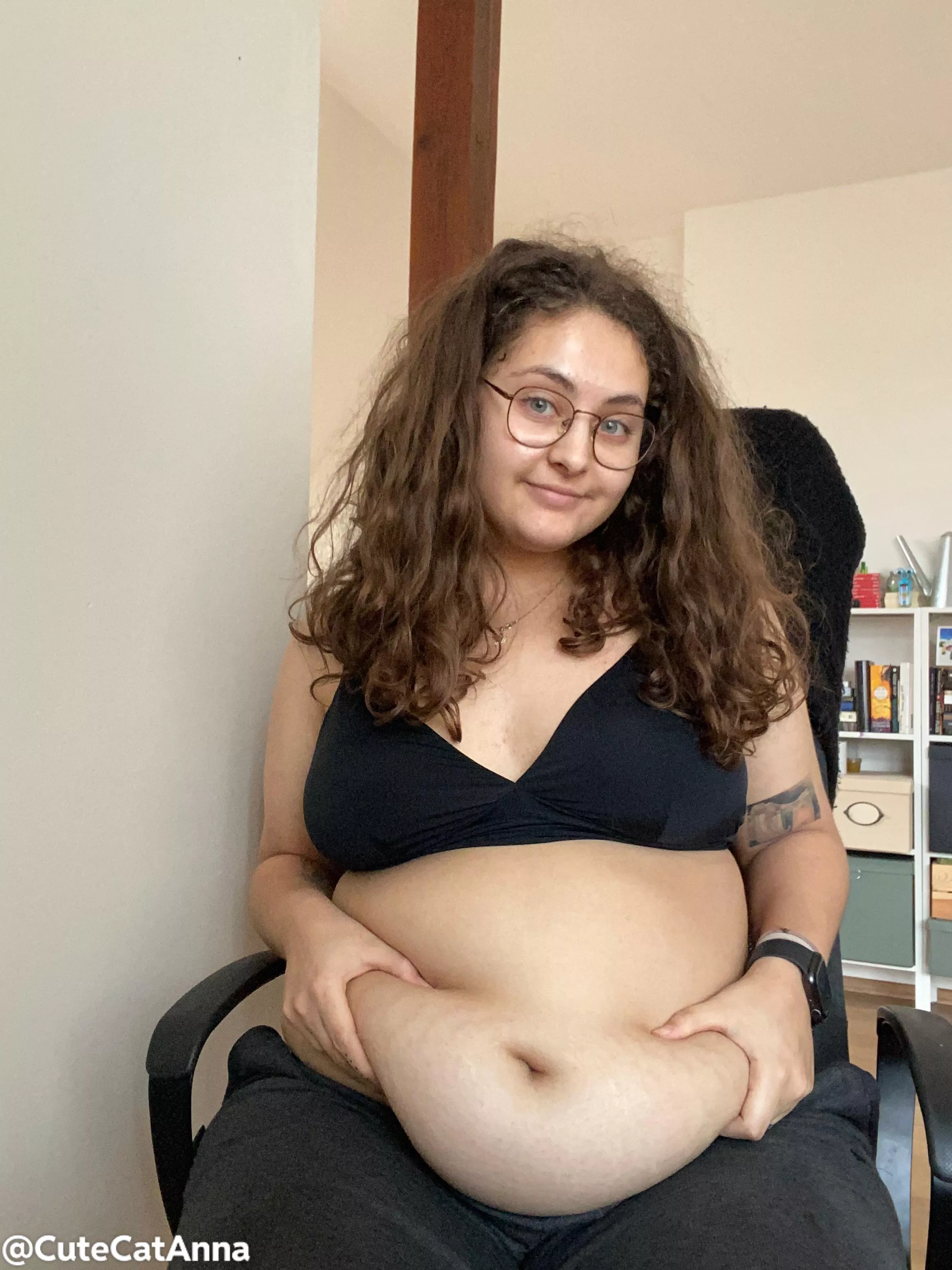 I’d say me and my belly look cute today 🌸