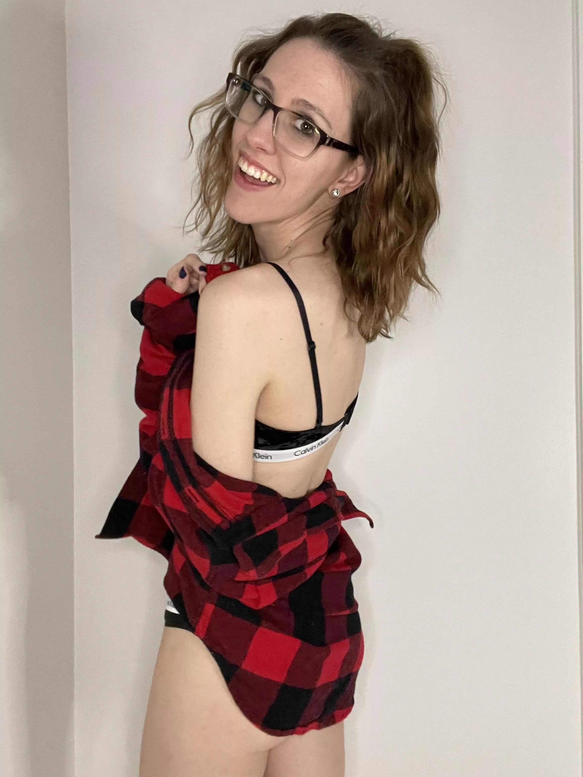 I'm easy to pick up and carry to the bed