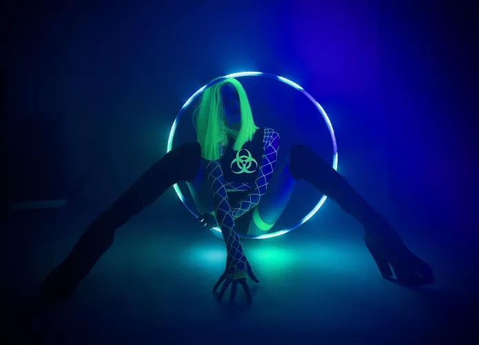 Meet me at the rave 👽