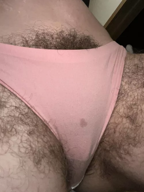 My bush is the biggest it’s ever been.. it keeps my pussy so wet and creamy I can hardly handle it