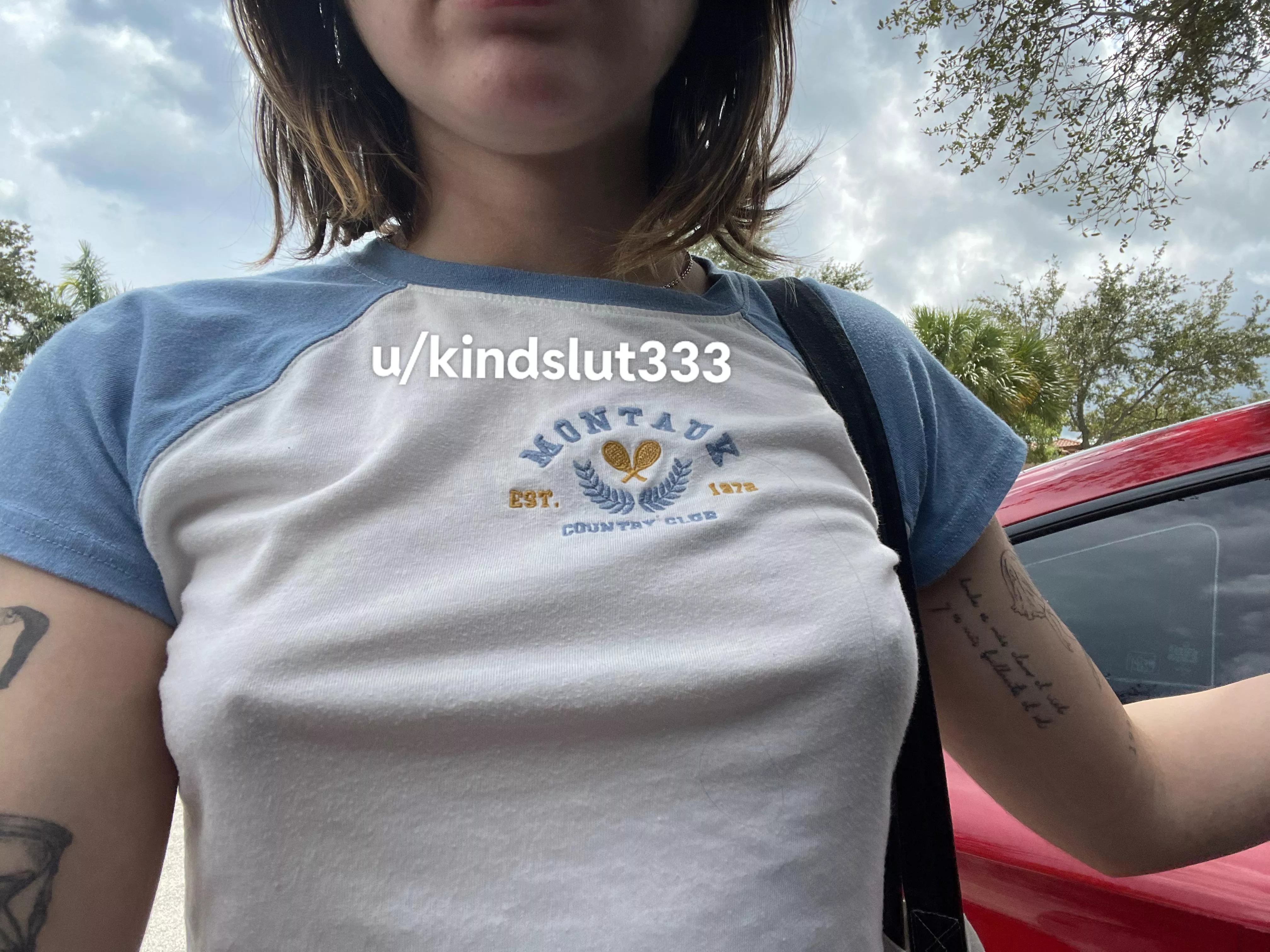 My nipples say hi👋