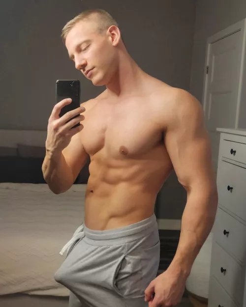 Result: when you turn me on in my grey sweat pants 😅