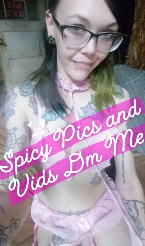 spicy Pics and vids