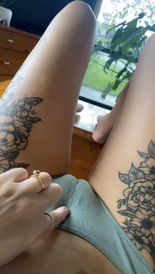 Textured panties.. feel your way around..