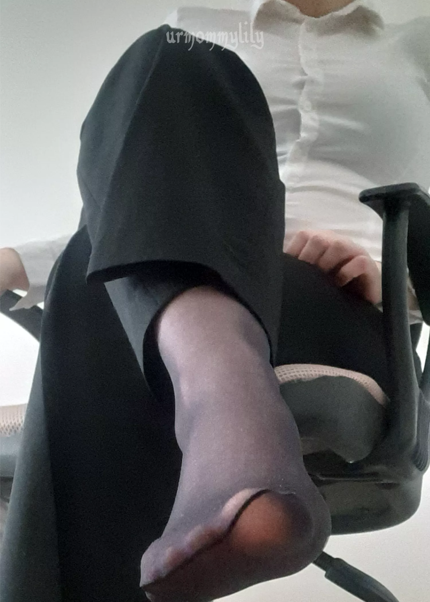 Where can I apply to be your secretary?