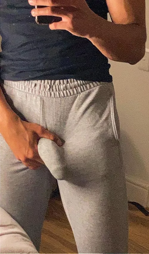 Would you stare in public? 👀