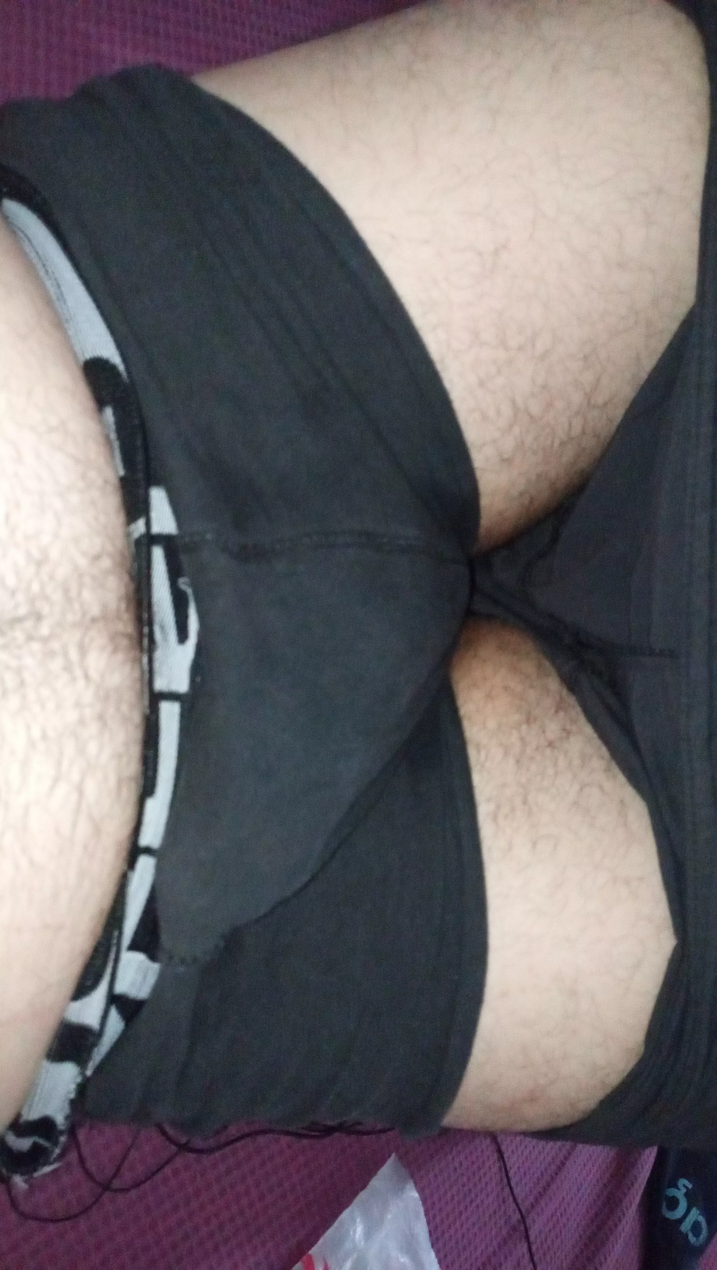 (19) just got back from gym sweaty undies always makes me horny