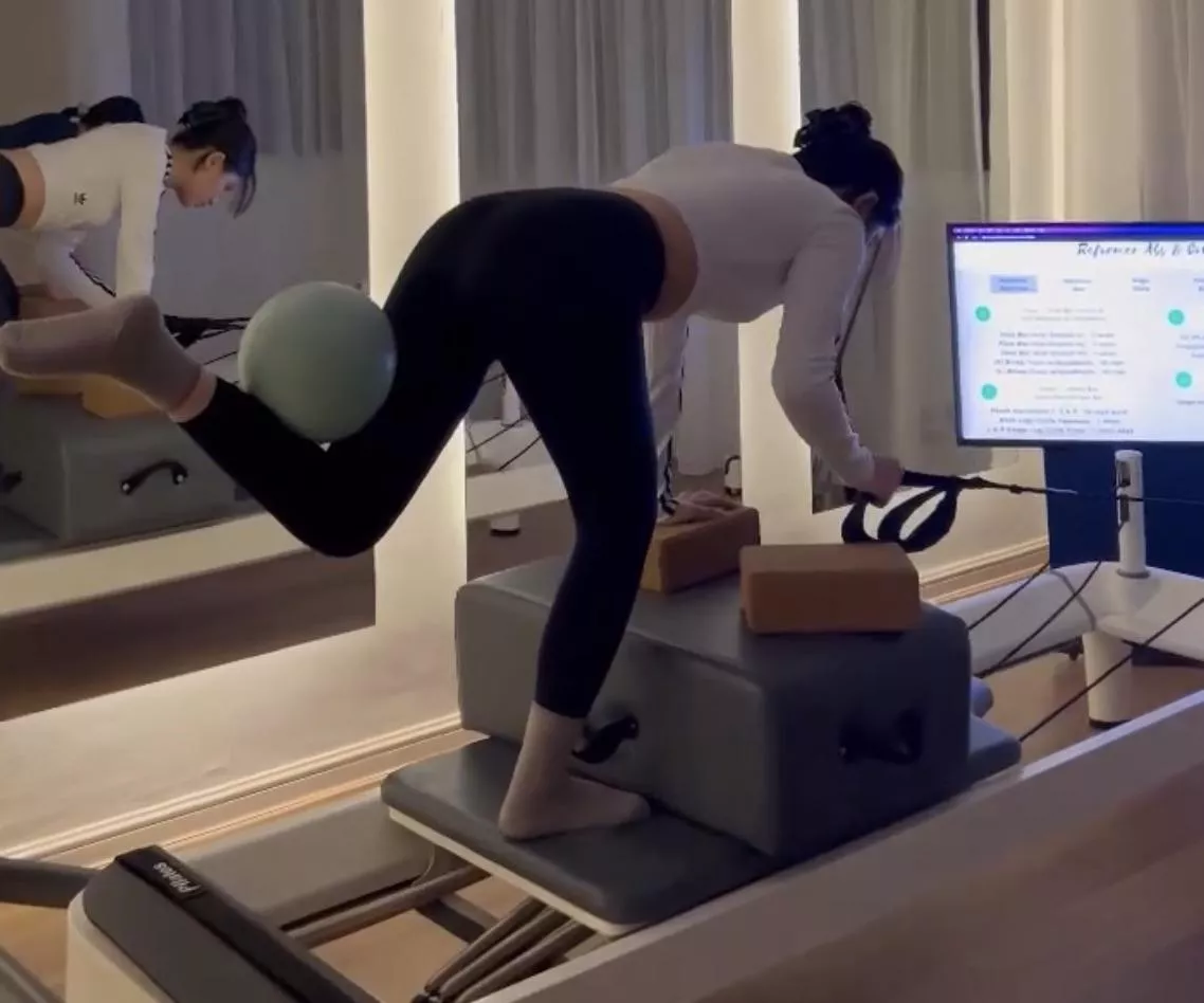 Beginning to try out pilates