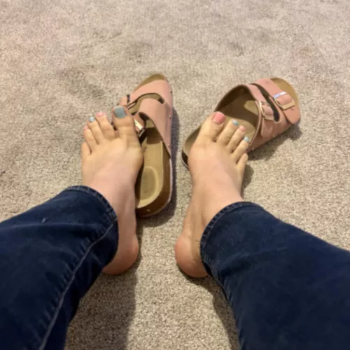 Final moments of trans toes before going back to black🏳️‍⚧️🖤