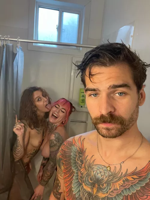 Guess who washed who first? U/stupidstepsister u/thefleshmechanic