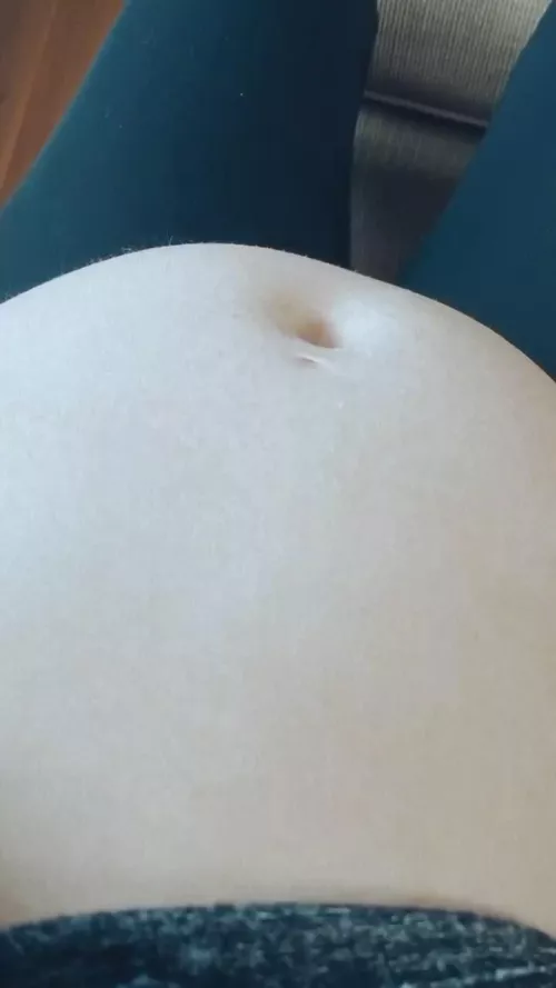 I no longer see my pussy because of how big my belly is 😥