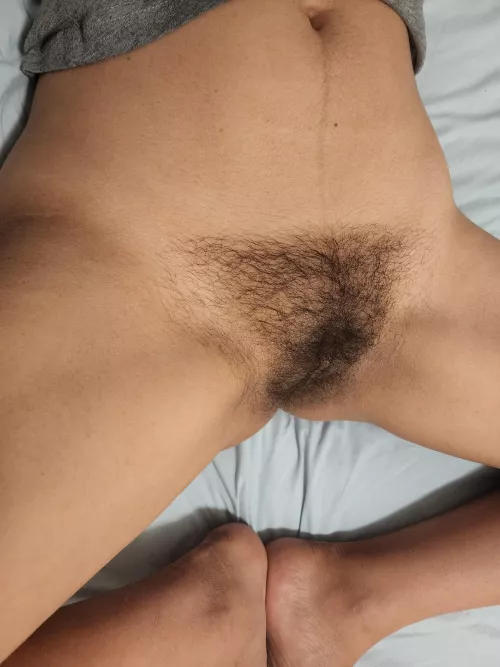 I promise to never trim my hairy pussy. :)