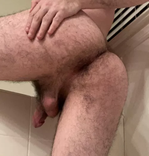 I want a man to put me in my place (21M) DMs welcome
