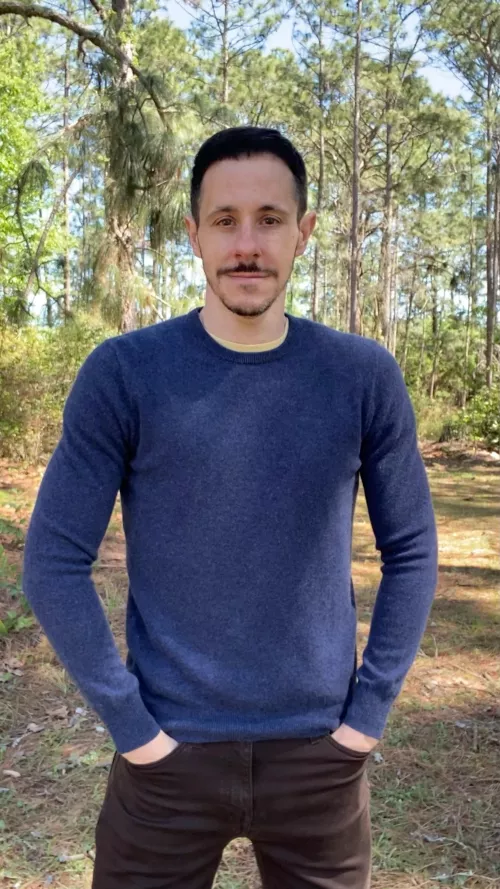 It’s been so warm recently it was nice to be able to wear a light sweater today.