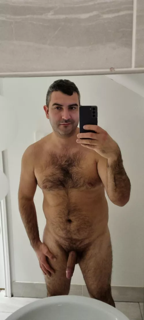 It's not the size of the boat but the motion on the ocean😉😅