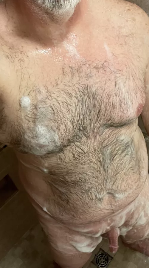 My first post here. This might be my new favorite sub. Wash my back?