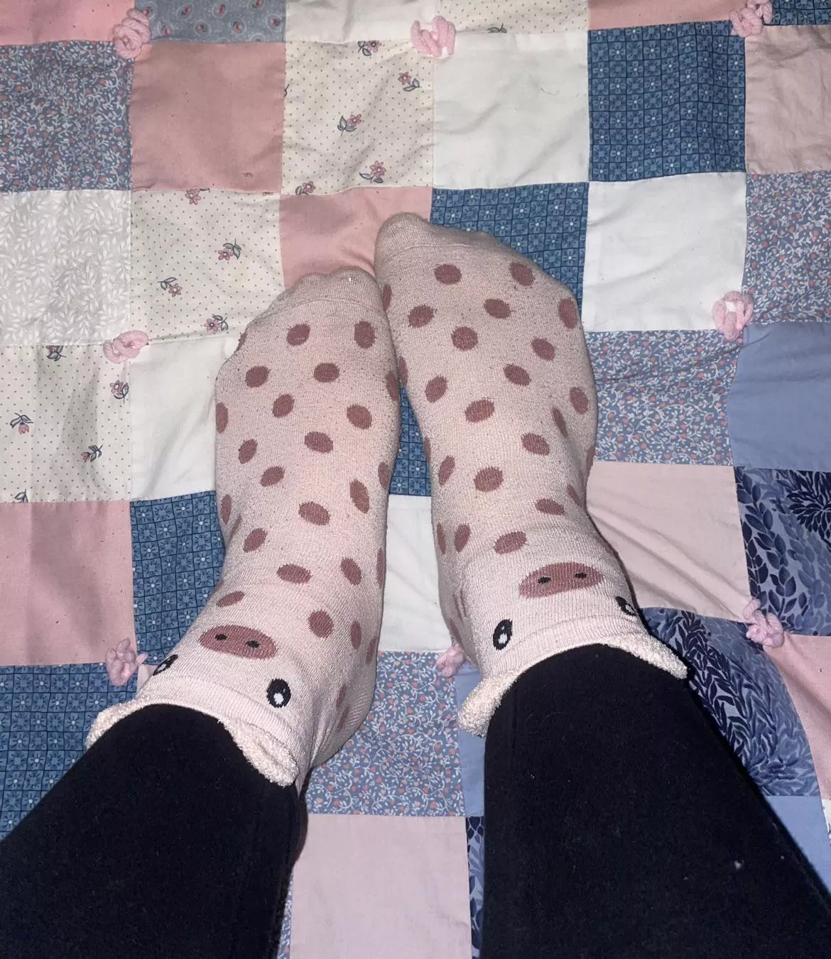 (selling) this little piggy… size 11