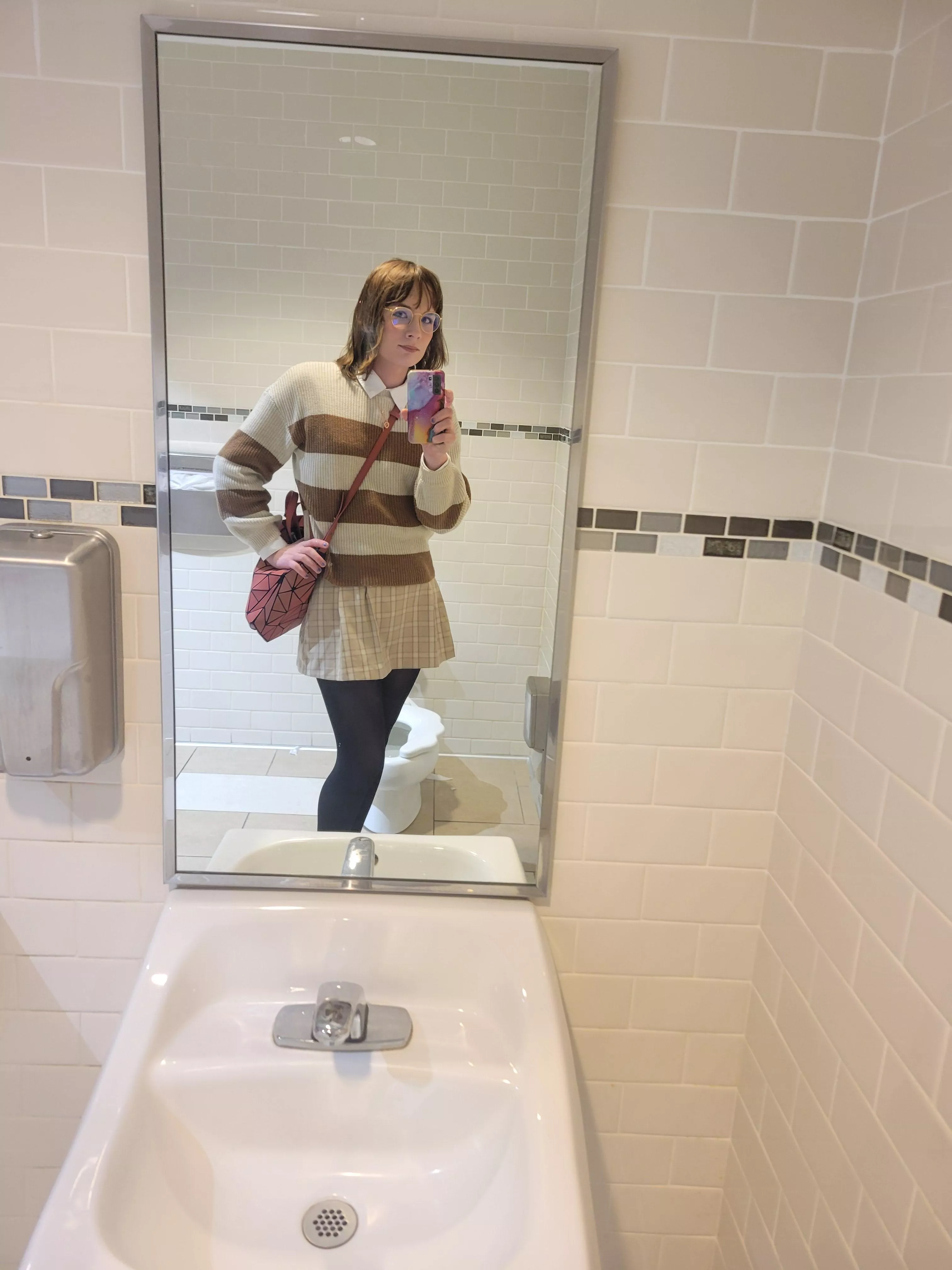 Slowly feeling comfortable going out in fem clothing