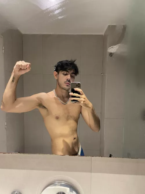 What are you watching? Come to me