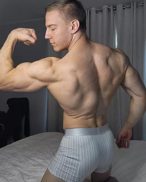 Would you touch ass or back first 😏..?