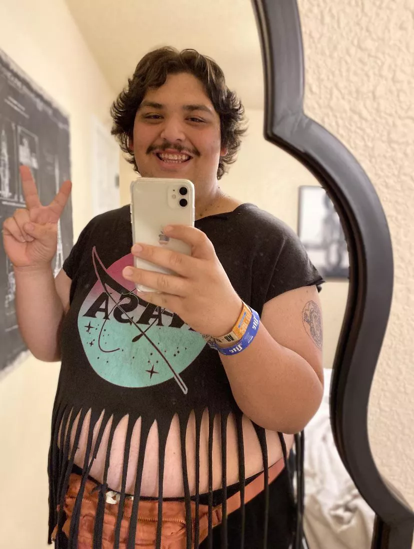 22 Any cute guys want to play ESO together? XB1 NA server, need a “special” questing buddy~ 22 Any cute guys want to play ESO together? XB1 NA server, need a “special” questing buddy~