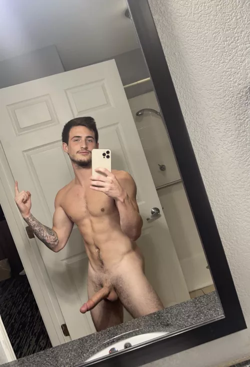 A pic for the bros😈☝️(22)