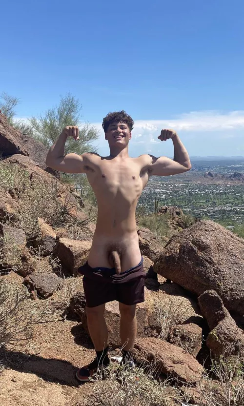 “Alright big boy, give me a nice flex 💪 “ [Not OC]