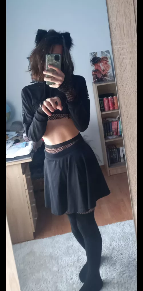 As a black cat I curse you with bad luck >:3