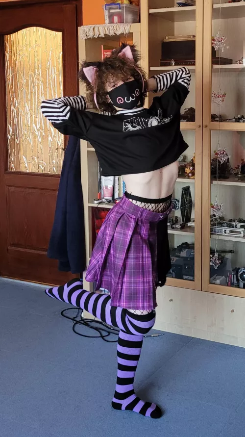 Cats do stretch a lot meow :3