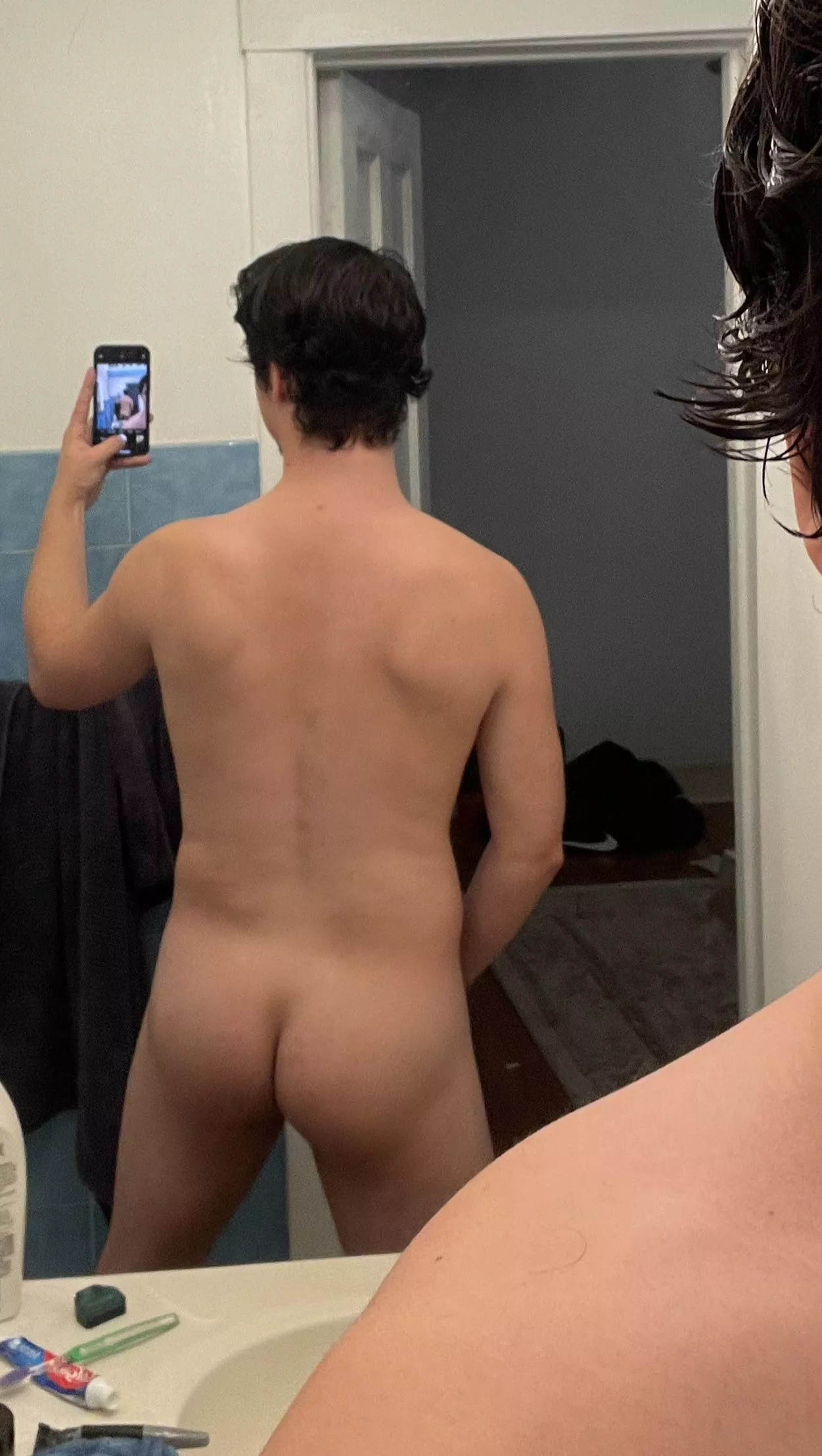 Felt Cute and Caked Up 😈🍑