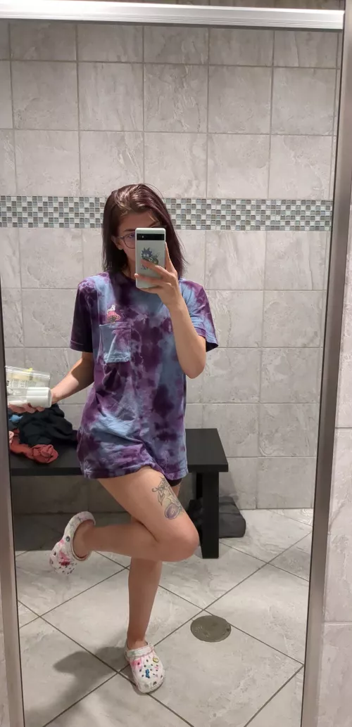 Getting ready for my shower. [F]