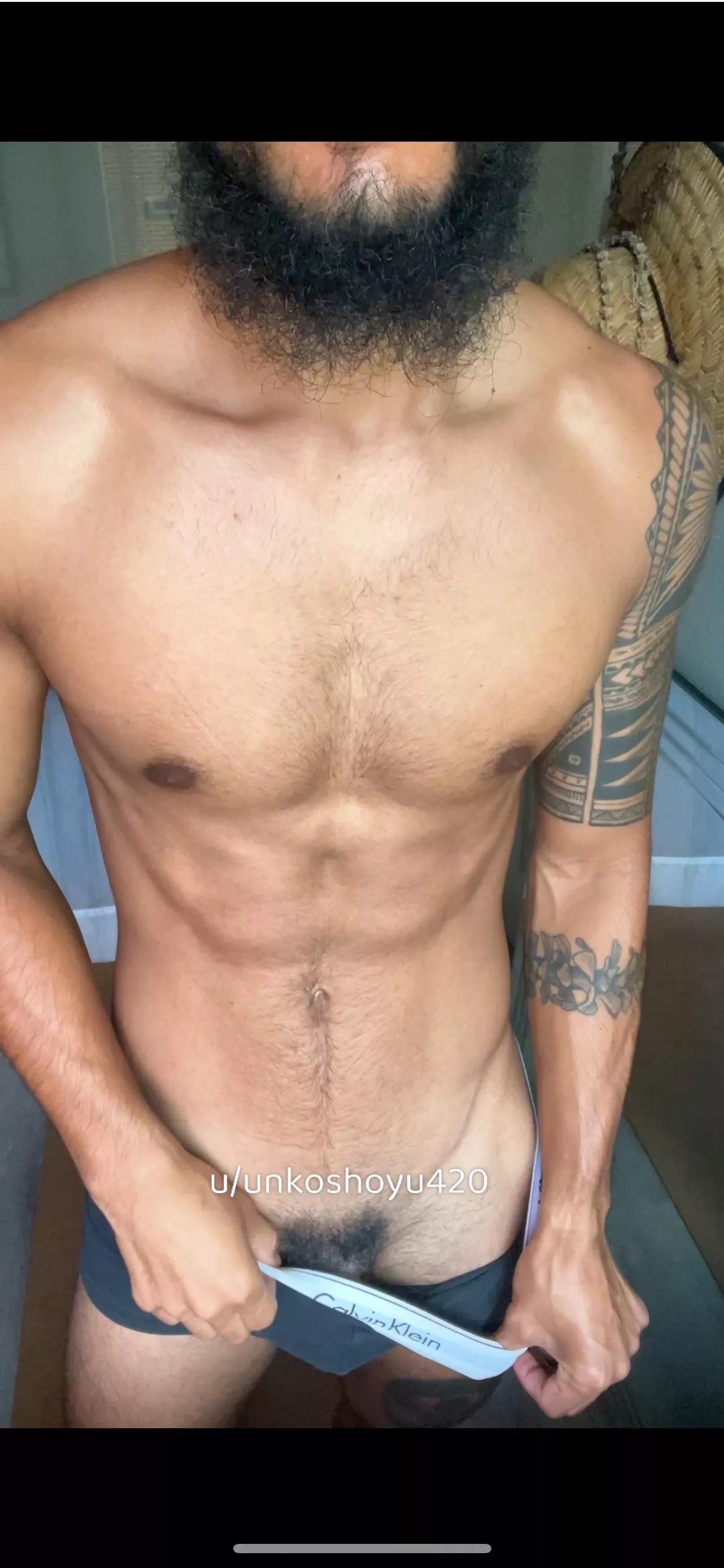 I hope you don’t mind my pubes 🥸