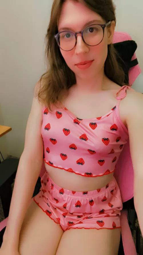 I love my new pajama set so much 🥰