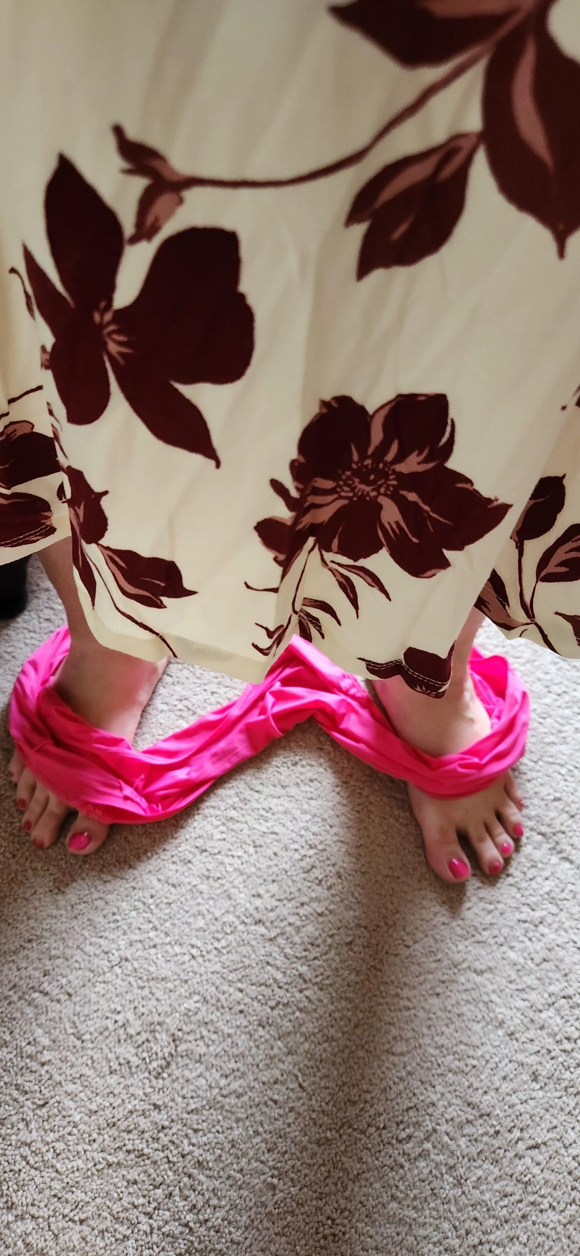 Is this pink OK for Wednesday? 💋🩷