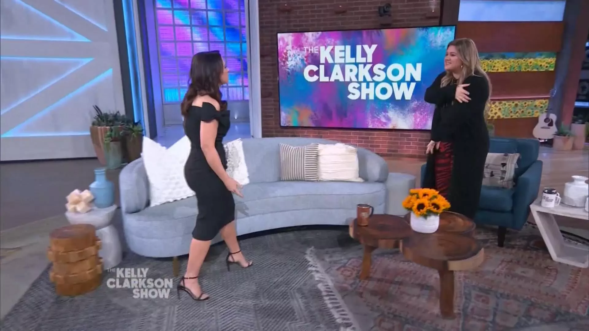 Lacey Chabert on the Kelly Carlson show