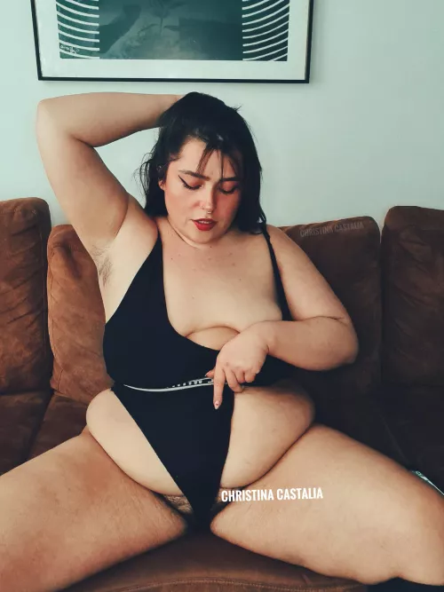 oh look! I found a hair on your food 👀