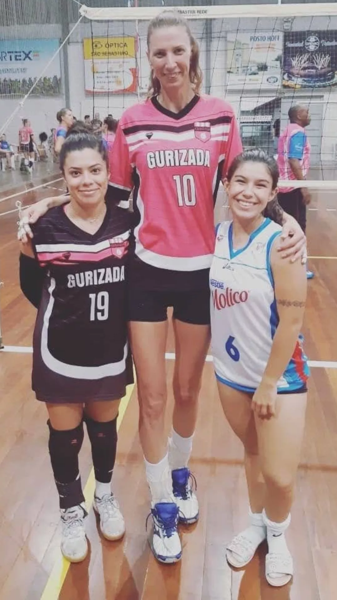 tall volleyballer