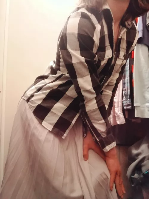 U like my skirt? 🥰