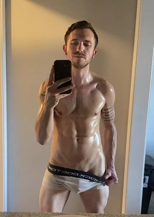 Who wants to hit the sauna room with me? [M]