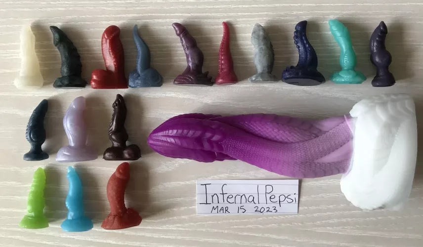 [WTS][US/CAN] $120 USD Orochi, Small, Split firmness (S/F), w/ bonus free teenies