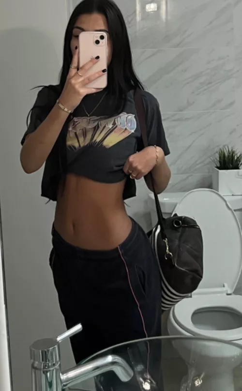 [22F] haven’t posted here in a minute