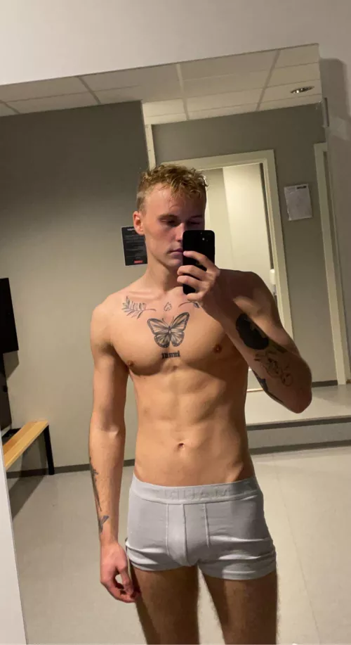 Am i categorized as a twink?