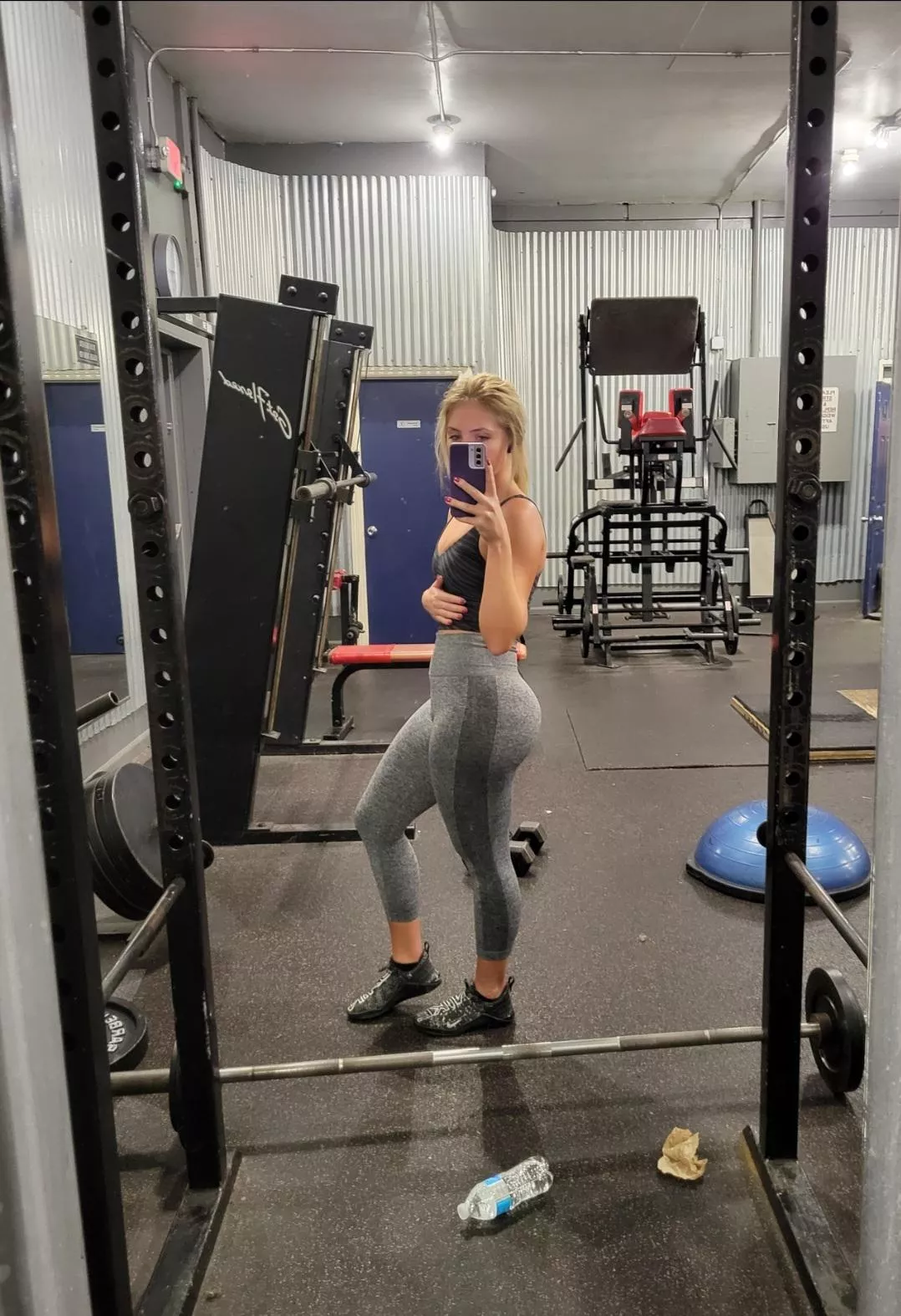 butt cheek poking out of my leggings lol
