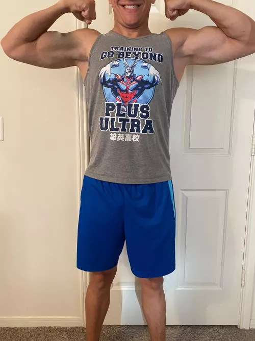 Flex Friday! This is one of my favorite shirts! I definitely work harder in the gym when I wear it. [M]