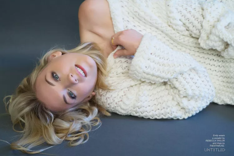 I can't be the only one who wants to see Emily Kinney get worked out by a bbc