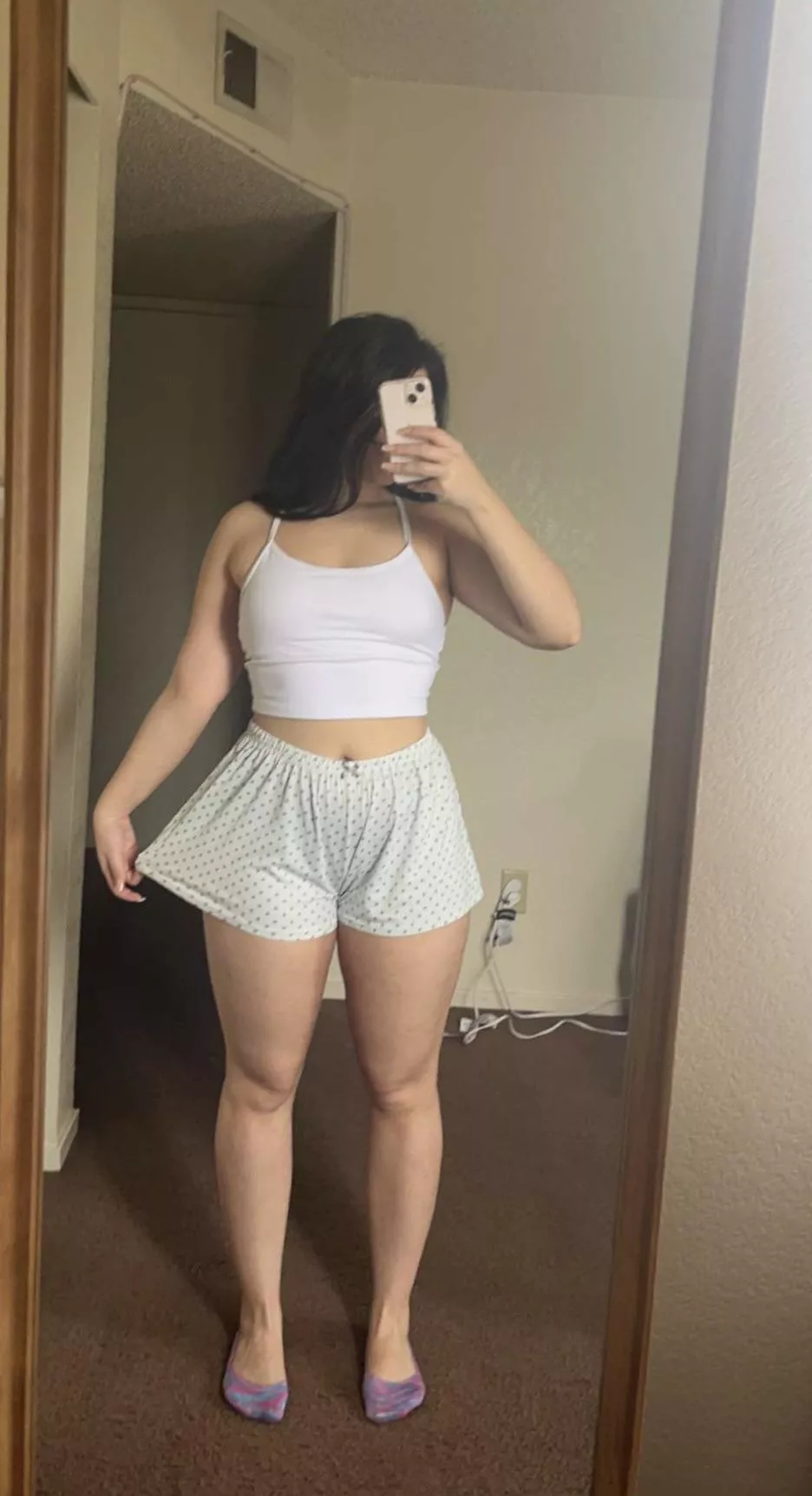 I love a simple white crop